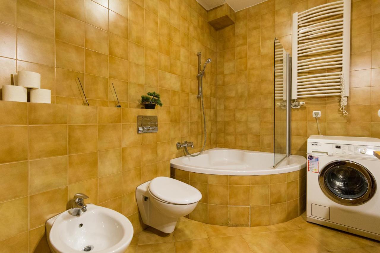 Appartamento Garden Studio In The Old Town Cracovia Esterno foto
